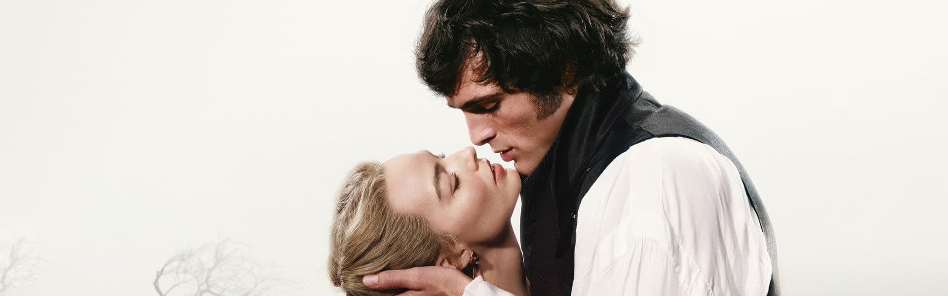 image of “Uğultulu Tepeler”